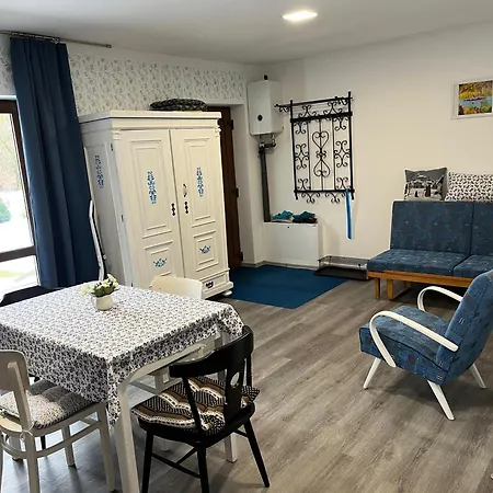 Venkovsky Odpocinek Apartman Hroznětín